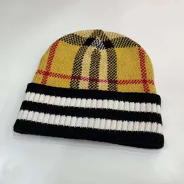 Fashin Casquette Designer Beanie Lüks Erkekler Beyzbol Şapkası Spor Pamuk Örme Şapkalar Kafatası Kapakları Takılı Klasik Üçgen Mektup Baskılı Yün Beanies Casual Hediye CC