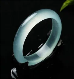 Äkta naturlig isfärg Jade Bangle Armband Charm smycken Fashion Accessories Handkuggade amulettgåvor för kvinnor Hennes män 20124939441