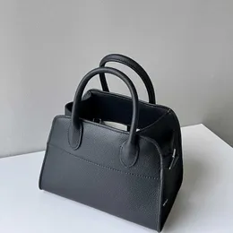 Die neue Row Top Layer-Handtasche aus Rindsleder mit großem Fassungsvermögen, Nische Margaux 10 Premium-Feeling-Einkaufstasche mit großem Fassungsvermögen für Pendler