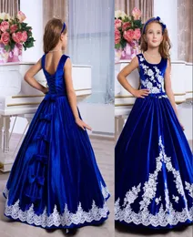 Nya Royal Blue Princess Girls Pageant Dresses Velvet Jewel Neck Ball Gown White Lace Appliques Bow Bill Kids Wedding Flower Girls7219128