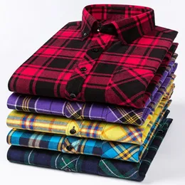 Autumn Winter Fashion Men Casual Flanell Plaid Långärmtröjor S-8XL Regular Fit Pocket Businessman Dress Shirts Daily 240117