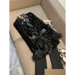 Damenanzüge Blazer 2023 Herbst Black Feather Paneled Pailletten Blazer Langarm Revers Zweireiher Oberbekleidung Mäntel O3 Dhlpv