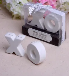 10Pcslot5Sets Xoxo Wedding gift decorations of Hugs and Kisses Ceramic Salt Pepper Shakers For Bridal shower Party Favors2216413