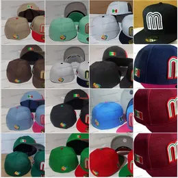 15 색 20 색 2024 Mens Gold Letter M Flat Full Size Closed Caps Red Green Brown Dark Green Mexico 야구 적합 모자 Flat Brim Hip Hop Classic Hat All Team Jan17-01