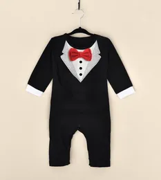 Little Gentleman Conjoined Kleidung Männer Baby Junge Hochzeit Taufe Formale Schleife Eleganter Anzug Outfit Smoking Overall Jungen Hochzeitsanzug8550550