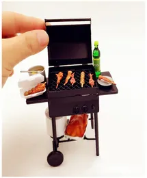 112 scala giocattolo casa delle bambole in miniatura barbecue in ferro barbecue grill con serbatoio di gas propano mobili da esterno fata giardino arredamento mini modello B7500108