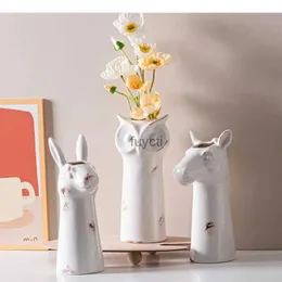 Vasi Simpatico animale Vaso in ceramica bianca Gufo / Zebra Vasi di fiori Decorazione da scrivania Fiore artificiale Composizione floreale decorativa Vasi di gufo YQ240117