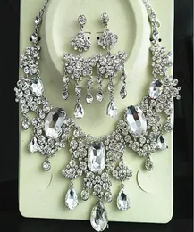 2 pezzi set cristalli di alta qualità accessori per gioielli da sposa sposa set orecchini collana design foglie di cristallo con perle finte H7111395