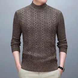 Sonbahar Kış Erkekleri Kalıntı Alma Boyun Sweaters Koreli Moda Gündelik Uzun Kollu Erkek Giysiler İnce Dip Tükenmiş Külepler 240116