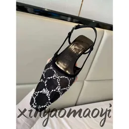 ارتداء أحذية Grat Gling Gringback Pump ARIA Slingback أحذية في شبكة سوداء مع بلورات متوقفة