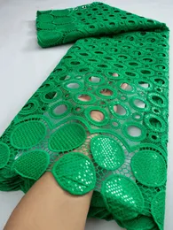스팽글이있는 녹색 아프리카 레이스 직물 고품질 나이지리아 기업 레이스 직물 재료 재봉 파티 드레스 TY3315 240117