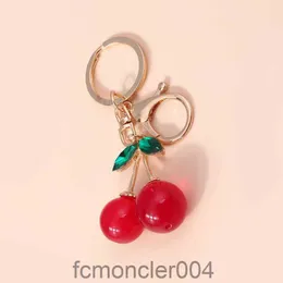 Nyckelringar Ny Crystal Cherry Keychain Creative Fruit Key Chain Cute Girl Ring Chains Women Men Handbag hängsmycken 9KL2