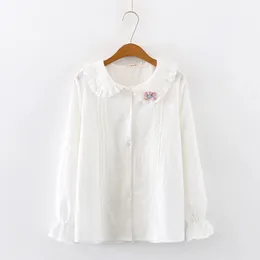 طالبة النمط الكوري للسيدات والبلوزات Lolita Peter Pan Collar زر الدانتيل بلوزة Teen Girl Floral Long Sleeve White Shirt 240117