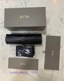 Classic Dita sunglasses for women and men Glasses case ins portable pressure eye glasses cloth storage With Gigt Box VXAM