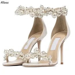 Scarpe da sposa con perle di lusso per la sposa Bianco Nero Punta aperta Sandali con tacco alto da donna Scarpe da ballo di moda per donna CL3218