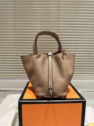Bolsa de designer clássico saco de balde saco de compras feminino marca de alta qualidade saco crossbody com bloqueio