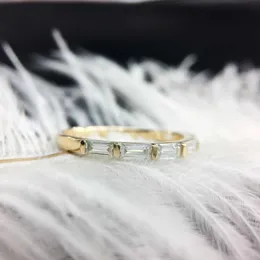 Anéis de banda CVD HPHT Lab Grown Diamond 0.7ctw Baguette Cut Weddband Sólido 14k Ouro Amarelo DEF Cor Excelente Corte para Mulheres J240118