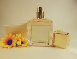 Fragranza profumata della massima qualità per donna uomo 70ML EDP con un odore sorprendente e di lunga durata. Consegna veloce