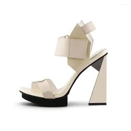 Sandaler aprikos patentläder kvinnor 2024 chic stil plattform lady sommar sandalier svart lår höga klackar prom party stilettos