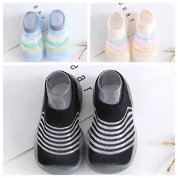 2024 novo primeiro walker verão meninas menino crianças sandálias sapatos de bebê 1-4 anos de idade criança chinelo softy inferior crianças designer sapatos antiderrapantes