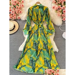 Grundläggande avslappnade klänningar Casual Dresses 2023 Kvinnor Elegant Bohemian Floral Print Pleated Maxi Dress Ladies Fashion Long Sleeve Party Ve Dhgja