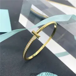 Bangle 18K Gold Plated t bracelet s jewelry luxury bangle wire rose silver pink blue creative heart classic unisex party stainless steel men women EB3C