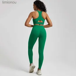 Aktywne zestawy bezproblemowe zestaw jogi dla kobiet na siłowni Ubrania treningowe 2PCS Running Fitness Suit Sports Bra Top i legginsy z wysokim talią Pant SportSearl240118