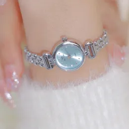 Zegarek na rękę obserwuj elegancką luksusową bransoletę zegarki małe dla kobiet sukienka srebrna samica