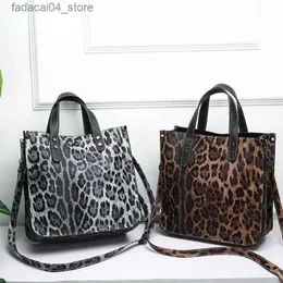 Sacos de compras Moda Bolsas de Couro para Mulheres Retro Leopard Zebra Animal Print Bolsas Senhora Grande Capacidade Tote Ombro Sacos de Compras Q240118