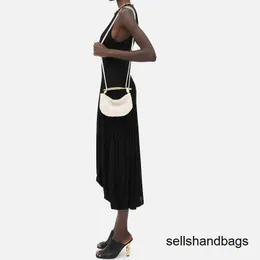 Botega mini sardine bag bag intrecciato crossbody حقيبة كروس مع ارتفاع مقبض المعادن ارتفاع 12 سم عمق 2.5 سم مقبض قطرة 5 سم قطرة 60 سم w042 يي