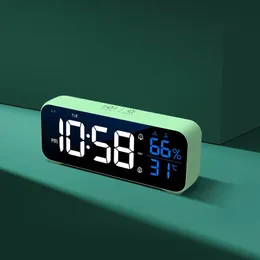 Musik LED Digital Alarm Clock Voice Control Temperatur Fuktighet Desktop Clocks Home Table Decoration Inbyggd 1200mAh 240118