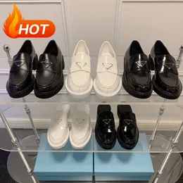 Monolith Yumuşak Cowhide Elbise Ayakkabı Kadın Tasarımcı Loafers lastik platform spor ayakkabılar siyah parlak fırçalanmış deri terlik kalın tıknaz yuvarlak kafa dip 426i#