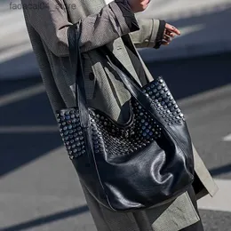 Sacs à provisions Casual grands sacs fourre-tout femmes mode Rivet sac à bandoulière concepteur doux en cuir Pu sacs à main dames grands sacs de shopping quotidiens femme Q240118