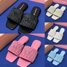 Chinelo designer slides mulheres sandálias de luxo chinelos casuais para primavera e outono verão designer de couro senhoras sandálias conforto acolchoado frente cinta sapato