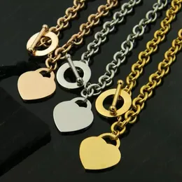 Collier à chaîne épaisse en titane en forme de cœur, bracelet de créateur pour femmes, cadeau de bijoux de luxe pour la Saint-Valentin avec logo, frais de port gratuits.