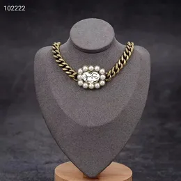 collana pendente stile retrò semplice moda selvaggia catena spessa lettera collana di perle accessori gioielli di alta qualità regalo festa