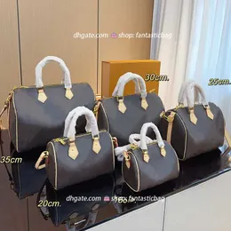 Luxury Designer Leather Clutch Pochette Handväska Totes 5SIZES 3Color Shoulder Bag Female Mini High Quality Purses Women's Famous Brand Tote Crossbody Bags
