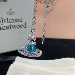 Viviance Klassische glänzende Farbverlaufs-Volldiamant-Saturn-Halskette, leichte Luxus-Schlüsselbein-Halskette, Designer-Juwelier Westwood für Damen, hochwertige Weihnachtsgeschenke