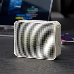 Alto-falantes Bluetooth Speaker À Prova D 'Água com Amplificador Classe D Excelente Performance de Graves Portátil TypeC Carregamento TWS Camping M20