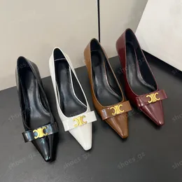 Novità di alta qualità Décolleté con papillon Décolleté in pelle lucida Scarpe con tacco gattino Slip-on Scarpe eleganti da donna Punta quadrata da donna Designer di lusso Scarpa elegante Con scatola 5 cm