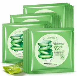 Bioaqua Natural Aloe Vera Gel Face Mask fuktgivande oljekontroll inslagna mask krympporer ansiktsmask kosmetisk hud care3006207