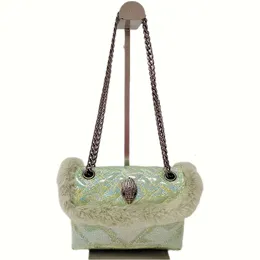 Elegante borsa a tracolla con catena e decorazioni laterali in peluche, borsa da donna in stile vintage strutturato, borsa da cena sotto le ascelle