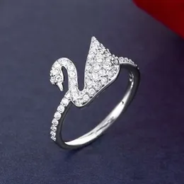 Pierścienie Zespół Pierścień Designer luksusowy moda oryginalne wysokiej jakości pierścionki zespołowe Swan Pierścień kryształowy Modny klasyczny elegancki i minimalistyczny