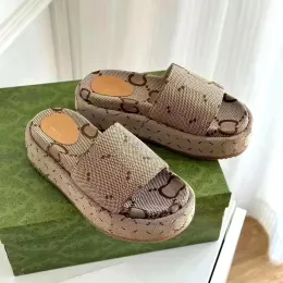 2024 Neue Sliders mit Box Größe 35-4 Großhandel Plattform Slipper Mode Sommer Strand Slide Flache Leinwand Luxus Designer Sandale Dame Casual Sandale Frauen Mule Männer Loafer