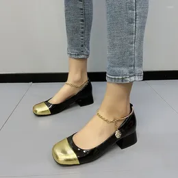 Scarpe eleganti misura grande 42 punta quadrata tacco spesso Mary Jane per donna pelle verniciata piccola bocca poco profonda casual