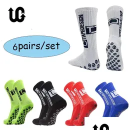 الجوارب الرياضية 6pairs/Lot anti tapedesign Football Mid العجل غير القابل لانزلاق كرة القدم الرياضية Mens Sock EU38-44 230724 Drop Delivery dhnno