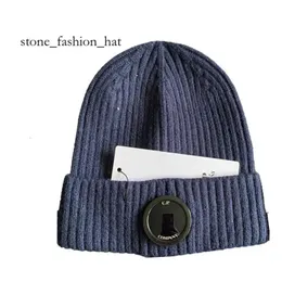 CP Hat Designer Två linsglasögonglasögon Beanies Men CP Stickade Hattar Skull Caps Outdoor Women oundvikliga vinter Beanie Black Grey Bonnet 2810