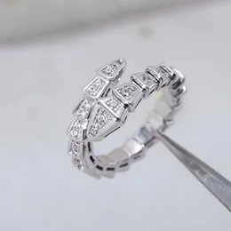 Anillo węzeł pierścionki 18k złote pierścienie plisowane węża snakee ringg luksusowa biżuteria 3 kolory żydowskie unisex rozmiar 7 8 9 Pierścień miłośnik Anilos luksusowe serpentii Ringgs Ustaw prezenty