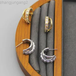 Designer Kendras Scotts Neclace Joias decorativas em forma de C de cobre texturizado com brincos de diamante e tachas
