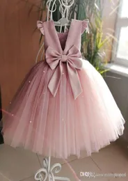 Tanie różowe bohemia Flower Girls Sukienki na wesele plażę Ruffle Dzieci Formalne noszenie długiej dziewczyny 039S Controse suknie6418061